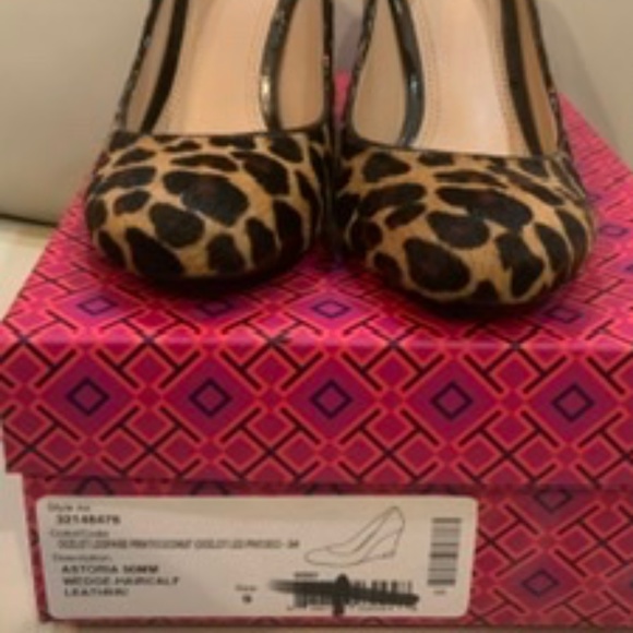 Tory Burch Wedge-Size 9 Wedge-Astoria, Never worn - Picture 1 of 9